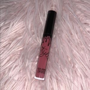 Kylie Cosmetics Velvet Liquid Lipstick